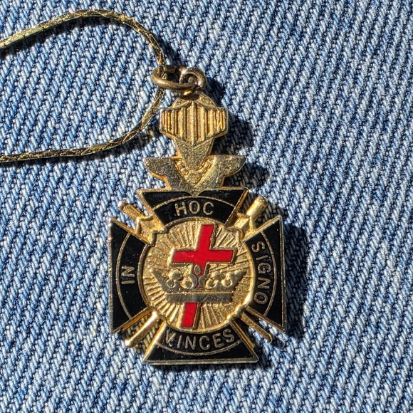Everts Other - USA FREEMASON TEXAS COMMANDERY KNIGHTS TEMPLAR OLD PENDANT ON GOLD TONE NECKLACE